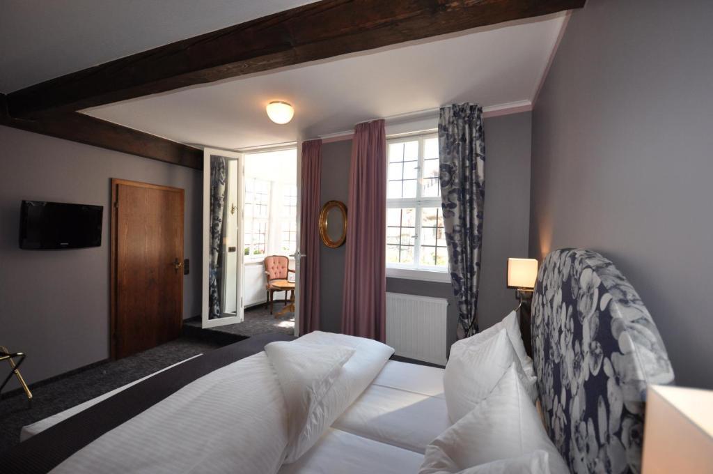 Hotel Schmuckkaestchen Miltenberg Kamer foto