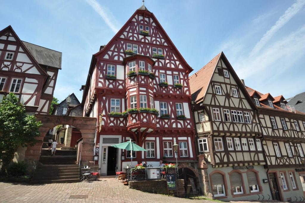 Hotel Schmuckkaestchen Miltenberg Kamer foto