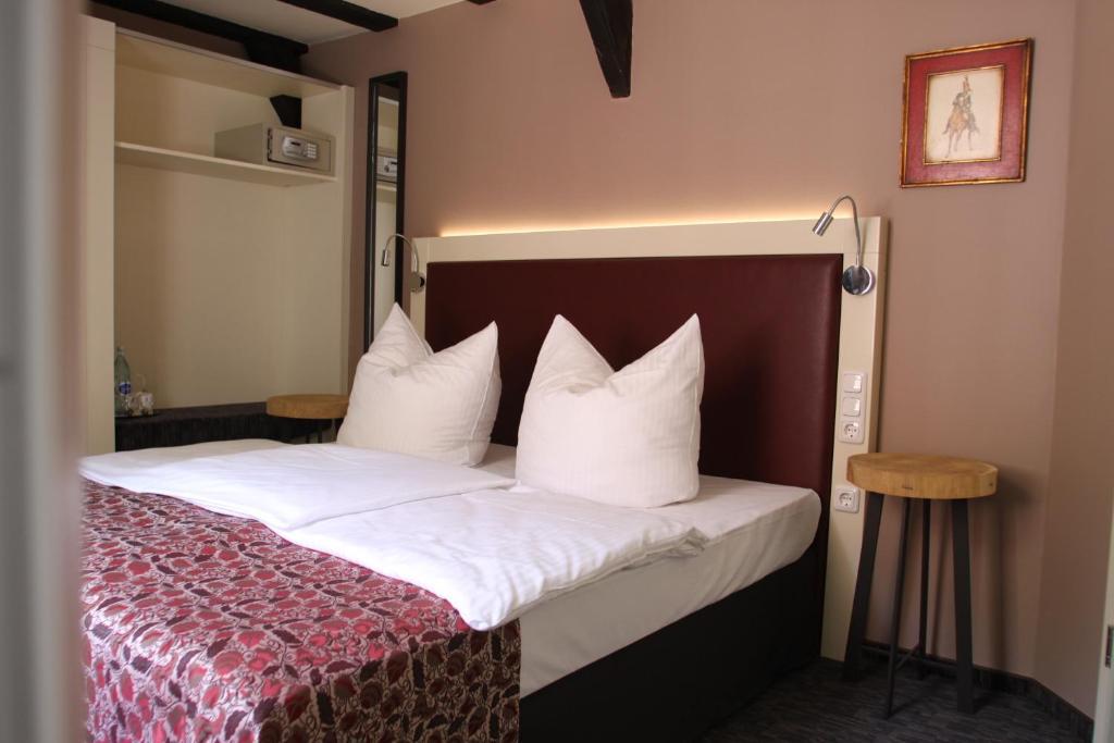 Hotel Schmuckkaestchen Miltenberg Kamer foto